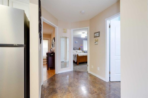 20 Cosgrove Close, Red Deer, AB 