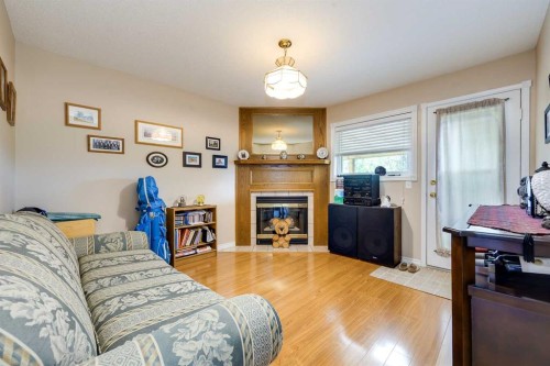 20 Cosgrove Close, Red Deer, AB 