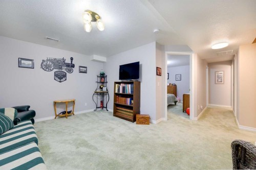 20 Cosgrove Close, Red Deer, AB 