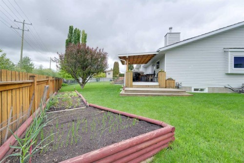 20 Cosgrove Close, Red Deer, AB 