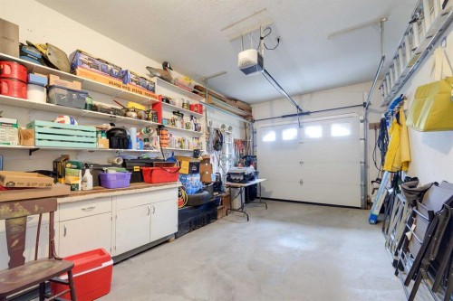 20 Cosgrove Close, Red Deer, AB 