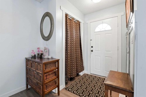 17 Elwell Close, Red Deer, AB 