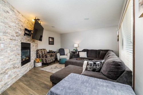 73 Lanterman Close, Red Deer, AB 