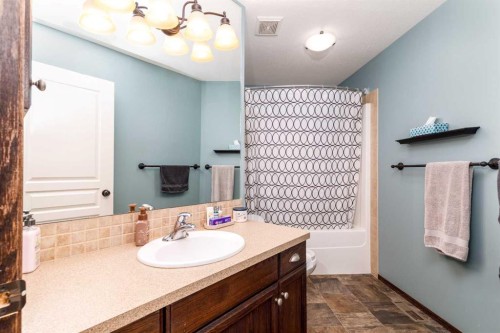 73 Lanterman Close, Red Deer, AB 