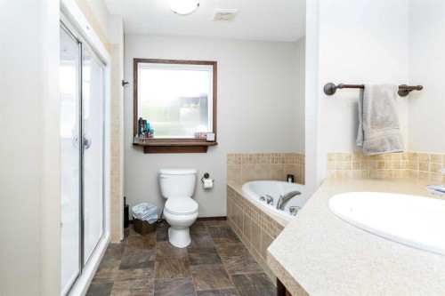 73 Lanterman Close, Red Deer, AB 