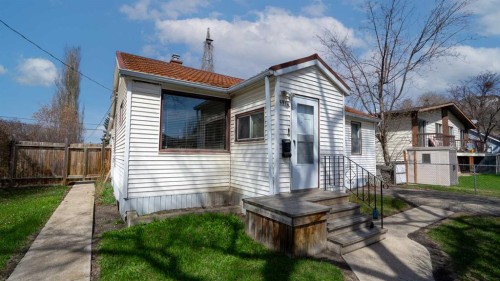 5910 52 Avenue  Red Deer, AB T4N 4K6