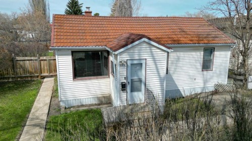 5910 52 Avenue, Red Deer, AB - Outdoor