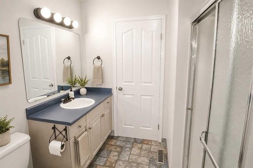 196 Marina Bay Court, Sylvan Lake, AB 