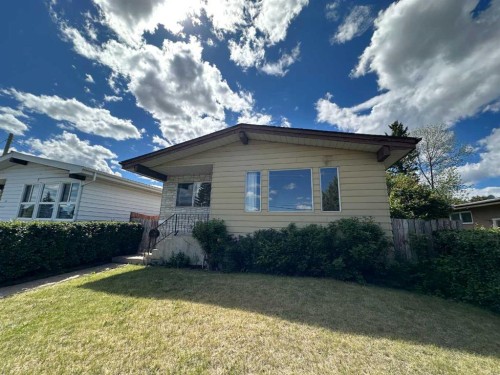 5406 54 Street  Ponoka, AB T4L 1L9