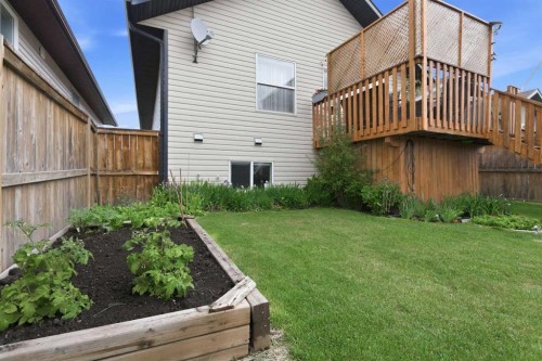 136 Lanterman Close, Red Deer, AB 