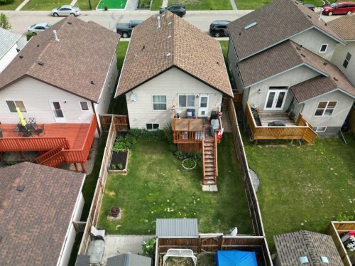 136 Lanterman Close, Red Deer, AB 