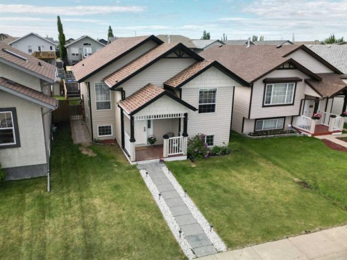136 Lanterman Close, Red Deer, AB 