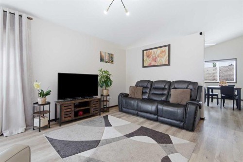 136 Lanterman Close, Red Deer, AB 