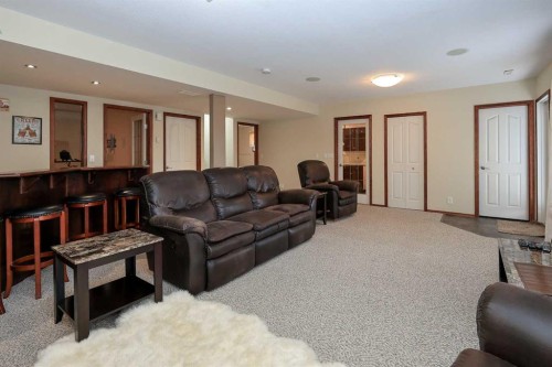 50 Donald Close, Red Deer, AB 