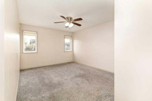 15 Kirton Close, Red Deer, AB - Indoor Photo Showing Other Room