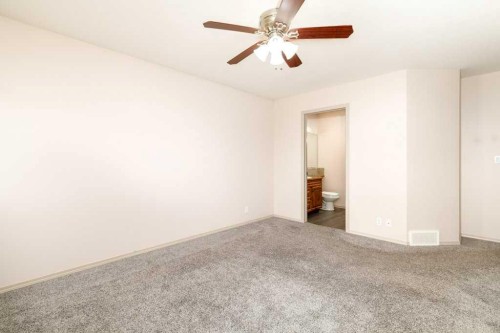 15 Kirton Close, Red Deer, AB - Indoor Photo Showing Other Room