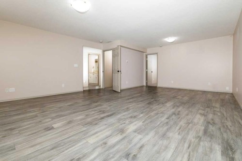 15 Kirton Close, Red Deer, AB - Indoor Photo Showing Other Room