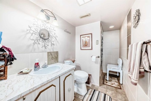 6004 53 Ave, Ponoka, AB 