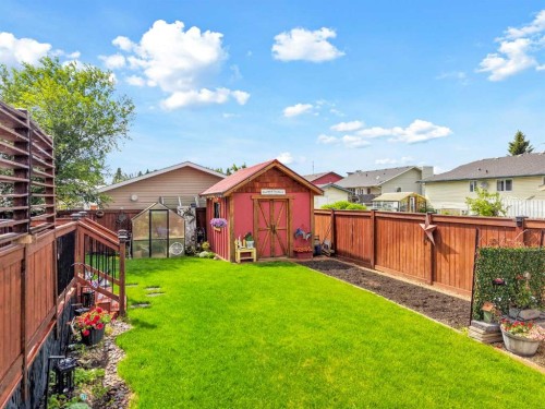 5518 52 Street Close, Bashaw, AB - Outdoor