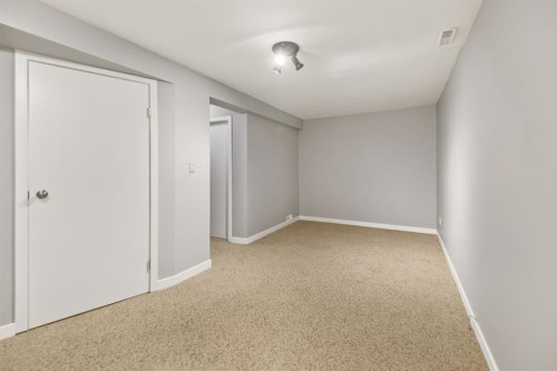 5 Elwell Close, Red Deer, AB 