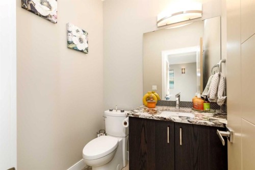 475 Townsend Street, Red Deer, AB - Indoor Photo Showing Bathroom