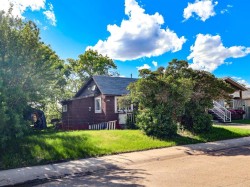 4712 54 Street Stettler, AB T4K 1B2