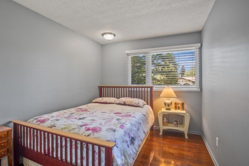 11 Mccune Avenue, Red Deer, AB 