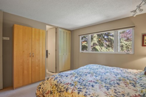 11 Mccune Avenue, Red Deer, AB 