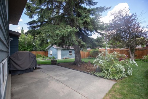 11 Mccune Avenue, Red Deer, AB 