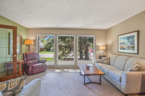 11 Mccune Avenue, Red Deer, AB 