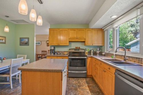 11 Mccune Avenue, Red Deer, AB 