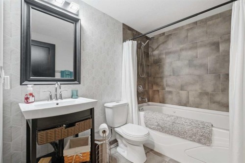 66 Pondside Crescent, Blackfalds, AB 