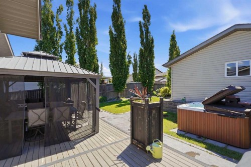 66 Pondside Crescent, Blackfalds, AB 