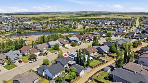 66 Pondside Crescent, Blackfalds, AB 