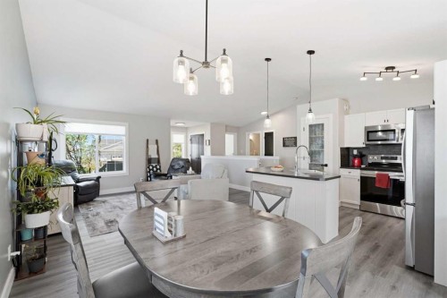 66 Pondside Crescent, Blackfalds, AB 