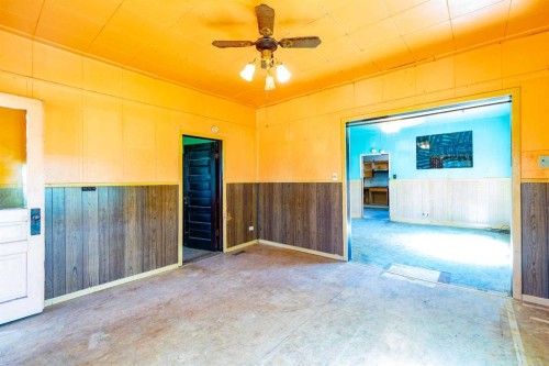 5107 52 Street, Mirror, AB 