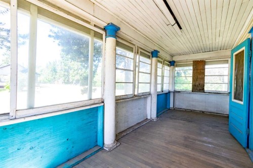 5107 52 Street, Mirror, AB 