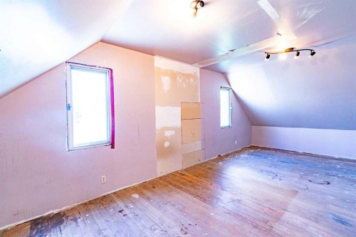 5107 52 Street, Mirror, AB 