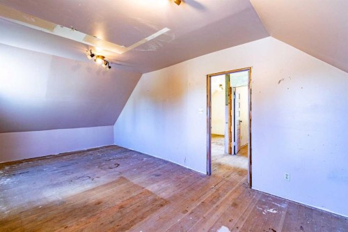 5107 52 Street, Mirror, AB 