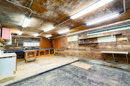 5107 52 Street, Mirror, AB 