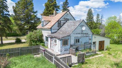 5107 52 Street, Mirror, AB 