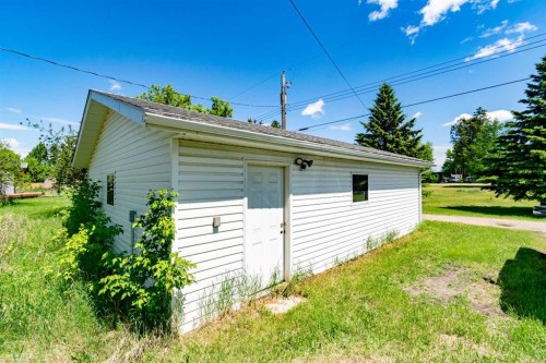5107 52 Street, Mirror, AB 