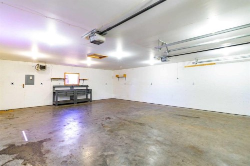 5107 52 Street, Mirror, AB 