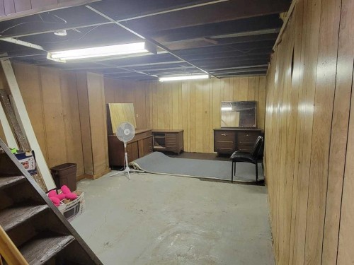 5205 52 Avenue, Castor, AB 
