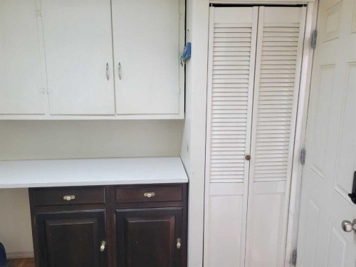 5205 52 Avenue, Castor, AB 