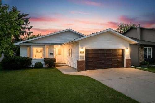5 Roland Street  Red Deer, AB T4P 3G8