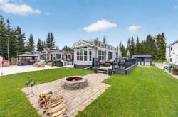 75-32351 Range Road 55 Rural Mountain View County, AB T0M 1X0