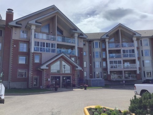 225-4805 45 Street  Red Deer, AB T4N 7A9