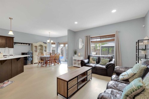 9 Lincoln Street, Sylvan Lake, AB 