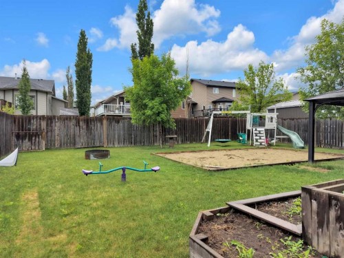 9 Lincoln Street, Sylvan Lake, AB 